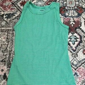 medium tank top